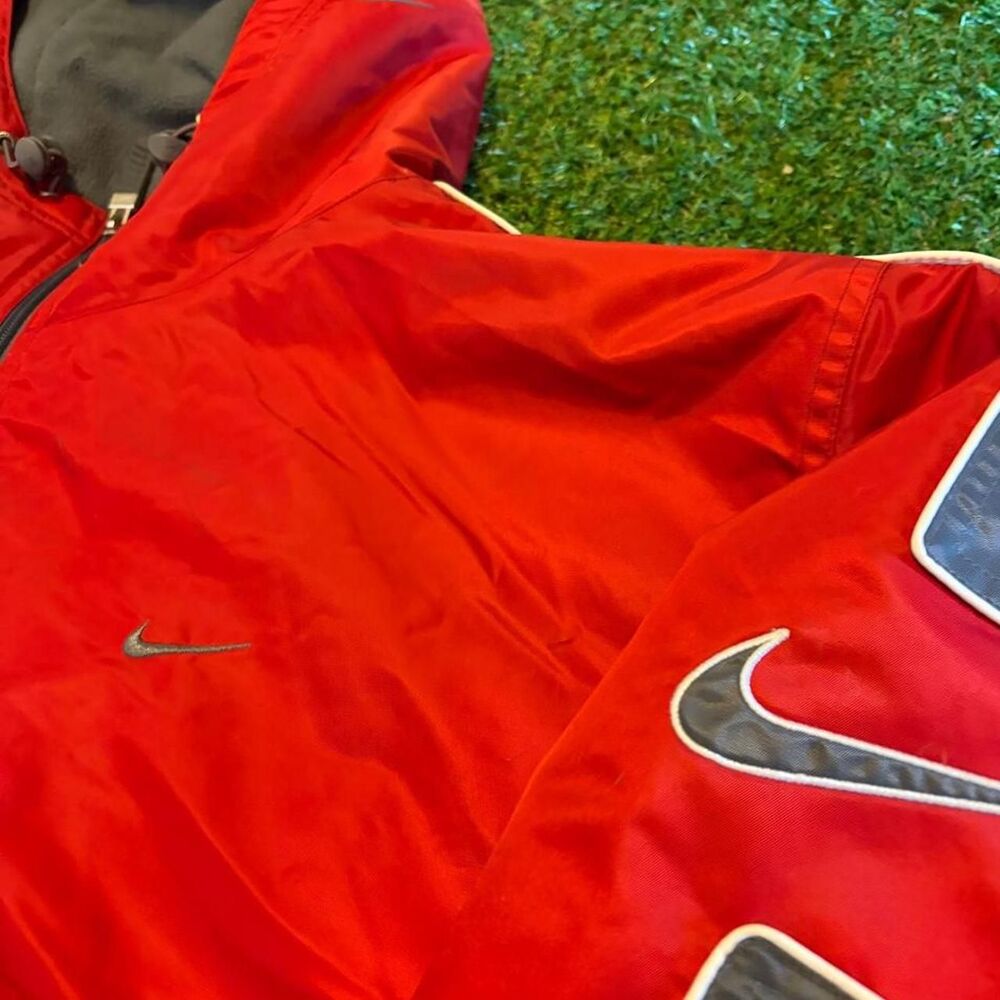 Nike Men's Red Jacket - Picture 3 of 6